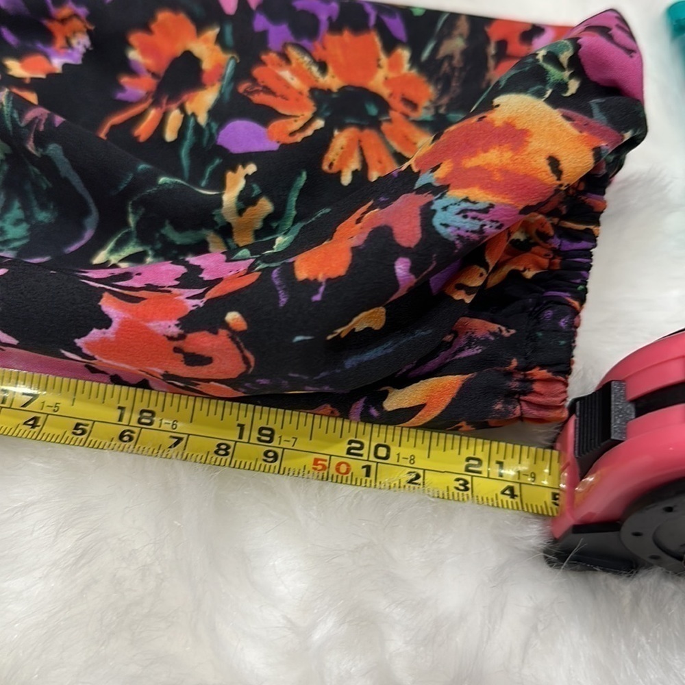 Show me your mumu made in USA black orange/pink/yellow/green shorts romper md - Picture 7 of 14